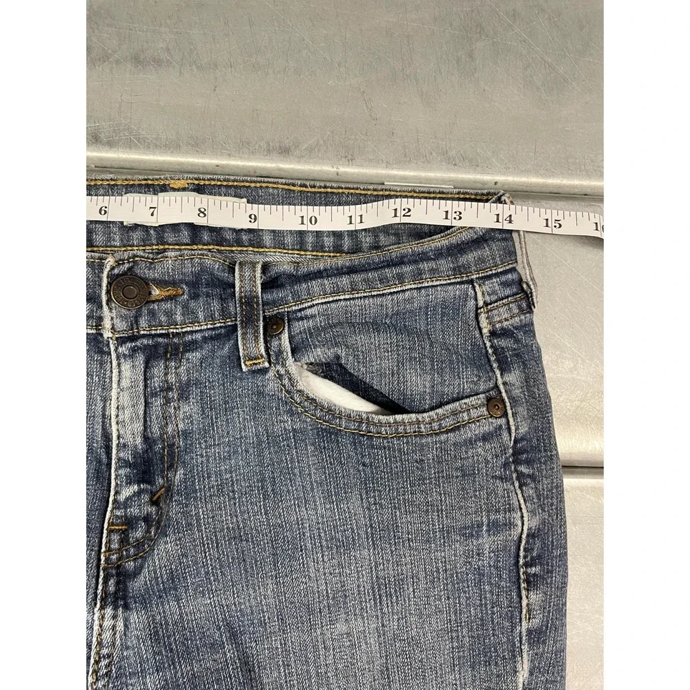 VTG Levis 515 Jeans Womens 6 28X31 Blue Medium Wash Denim‎ Boot Cut Distressed